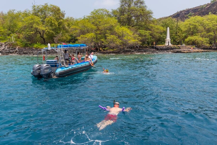 Big Island: Captain Cook Sightseeing & Snorkel Expedition - Crew and gear: what the included snorkeling kit actually does for you