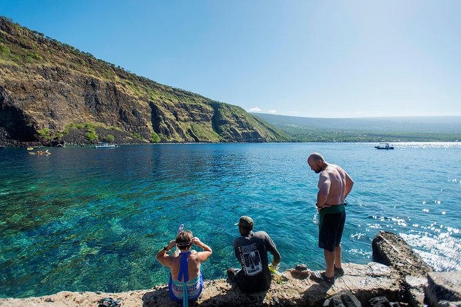 Big Island: Captain Cook Snorkel On A Power Catamaran With Lunch - Cruise back along the volcanic Kona coast: the scenic payoff
