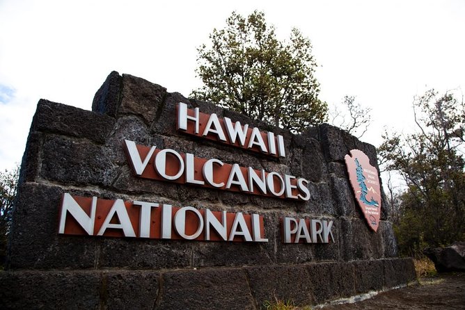 Big Island - Hawaii Volcanoes National Park Driving Tour - Day One Stop 1: Hawaiʻi Volcanoes National Park Crater Views and Legends (1 Hour)