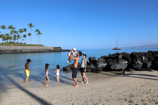 Big Island in a Day-Explore Volcanoes, Waterfalls, Beaches & more - Big Island Candies: a short stop that turns into a gift run