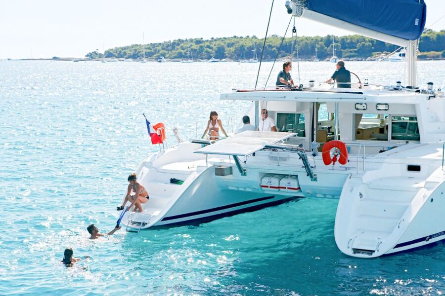 Big Island: Luxury Catamaran Trip along the Kona Coast - Where You Meet: Honokohau Harbor and Outer Basin Slip #38