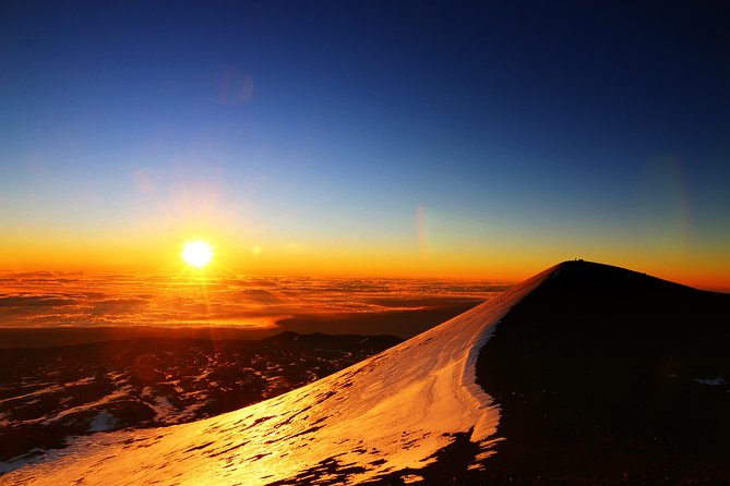 Big Island: Mauna Kea Summit Tour with Free Night Star Photo - Cold-weather reality checks that actually help