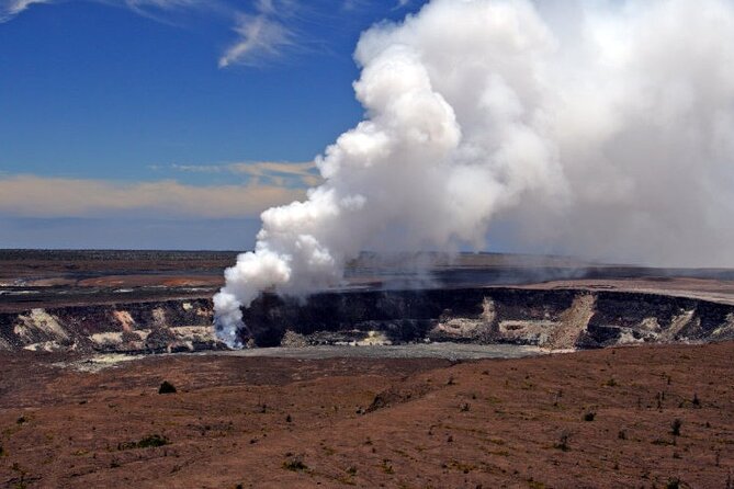 Big Island Scenic Tour: Volcano HiloTown Waterfalls Beach & Lunch - Hilo lunch that doesn’t feel like a detour