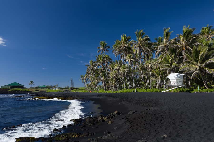 Big Island: Volcano, Black Sand Beach, Waterfall, with Lunch - Hawaii Volcanoes National Park and Kilauea: where scale clicks