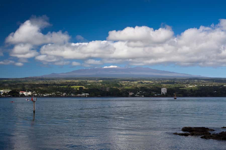 Big Island: Volcano, Black Sand Beach, Waterfall, with Lunch - Nahuku (Thurston Lava Tube): walking inside the leftover heat