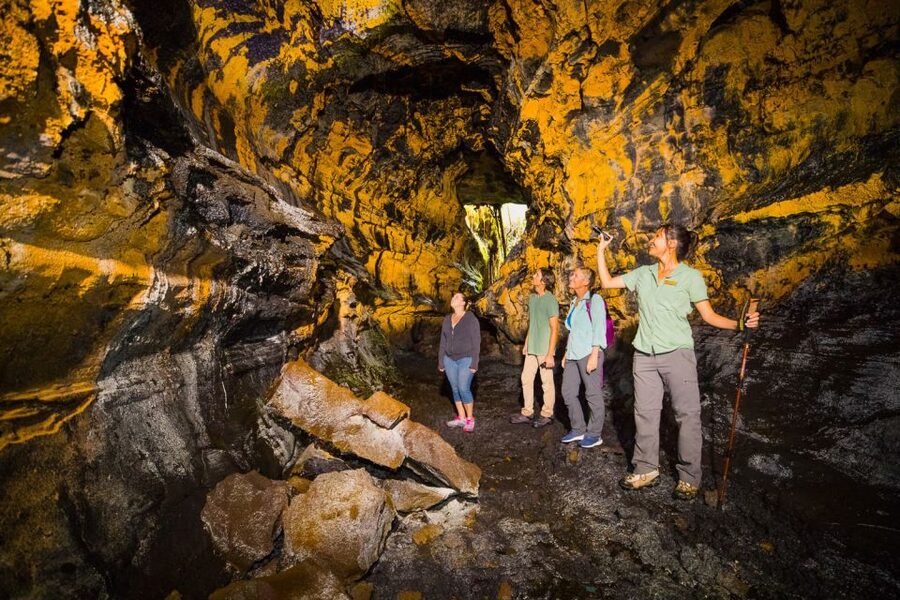 Big Island: Volcano, Chocolate & Waterfall Adventure - Food, Water, and Snacks: The Hidden Value on a 10–12 Hour Day