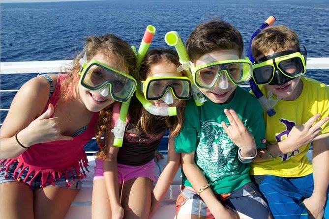 Deluxe Snorkel & Dolphin Watch Aboard a Luxury Catamaran from Kailua-Kona - The first hour in Kailua-Kona: check-in, parking, and getting settled