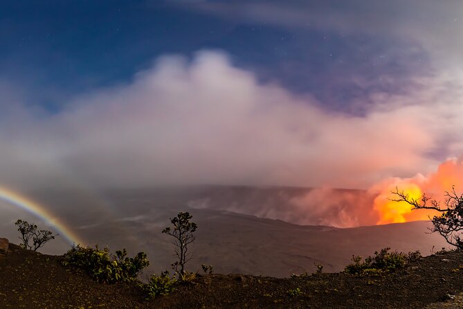 Deluxe Volcano Experience with Restaurant Dinner - Volcano Day Value: Kona Coffee, Black Sand, and Kīlauea Lodge in One Run