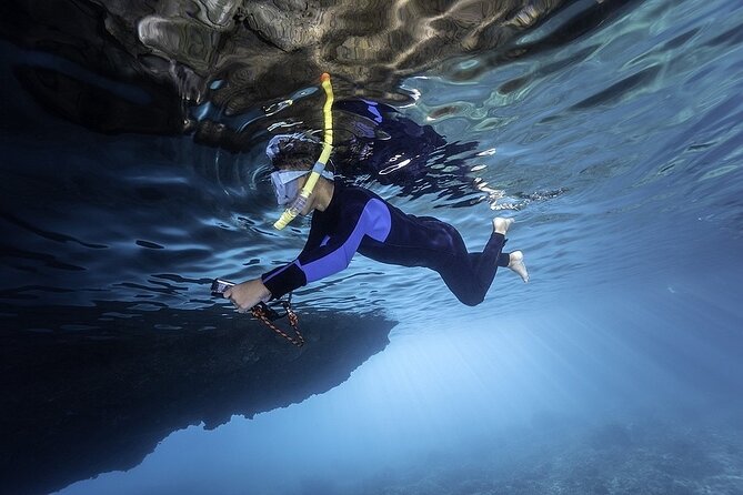 Dolphin, Sea Cave & Captain Cook Snorkel Combo in Kealakekua Bay - Two departure bases: Kailua-Kona and Keauhou options