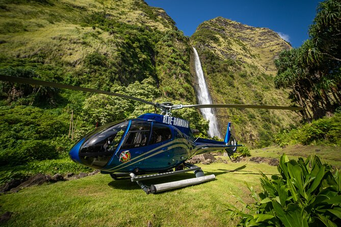 Exclusive Landing with Spectacular Big Island Helicopter Tour - A west-coast town with a very specific history