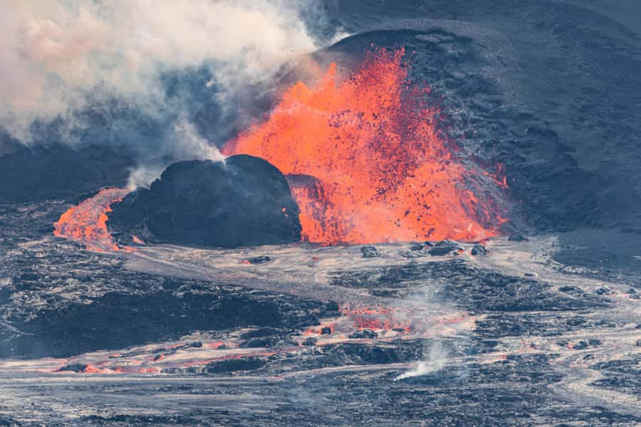 From Kailua-Kona: All-Inclusive Volcanoes National Park Tour - Price and Value: $1,795 per Group (Up to Four)