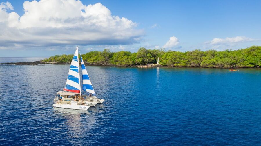 From Keauhou Bay: Snorkel Cruise to Captain Cook's Monument - Sailing the Kona coast: coves, rock views, and dolphin odds