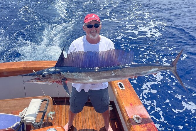 Half Day Morning Fishing Charter - Finger Pier J-8 meetup at 275 Kealakehe Pkwy