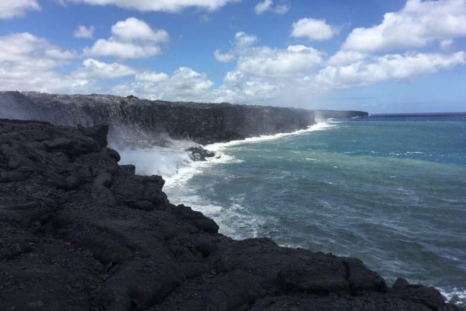 Hawaii Big Island Circle Small Group Tour: Waterfalls - Hilo - Volcano - Black Sand Beach - Pu’ukohola Heiau and Parker Ranch Country: Power, Pastures, and Place Names