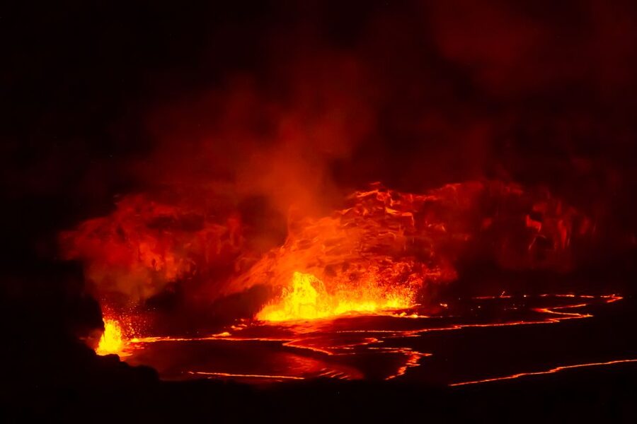Hawaii: Big Island Volcanoes Day Tour with Dinner and Pickup - Kona Coffee Living History Farm: where your day starts strong
