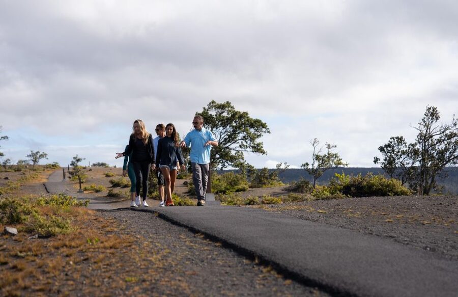 Hawaii: Big Island Volcanoes Day Tour with Dinner and Pickup - How the 11-hour pace really works for you
