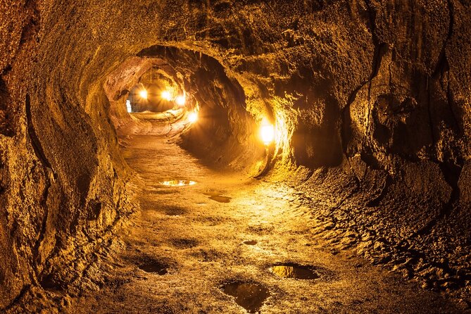 Hawaii Volcanoes National Park Self-Guided Driving Audio Tour - Thurston Lava Tube and the craters you can almost read