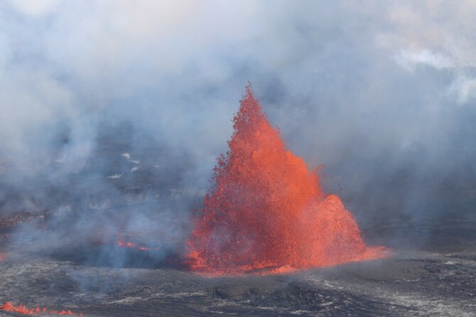 Hawaii Volcanoes, Waterfalls, Beaches & Hilo Highlights Day Tour - Hilo Farmers Market: The Best Place to Handle Lunch Like a Local