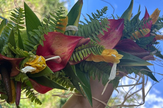 Hawaiian Floral Crown Weaving in Hilo - Why Hawaiian Floral Crown Weaving in Hilo Feels Like More Than a Craft Class