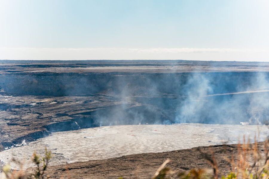Hilo: Elite Volcano Hike - The guides: Ray and Nick make the science click