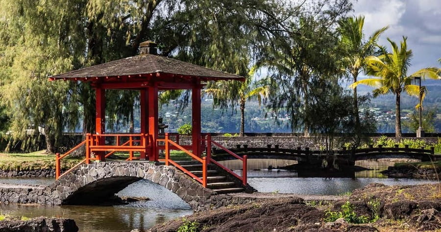 Hilo: Kilauea Fissure 8 Hiking, Volcanoes and Waterfalls - Price and value: is $239 fair for what you get?