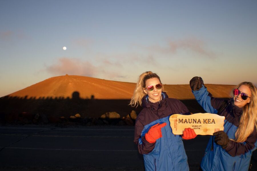 Hilo: Mauna Kea Summit, Sunset, & Stargazing Experience - Why Mauna Kea Sunset and Stargazing Feels Different from Standard Hawaii Tours