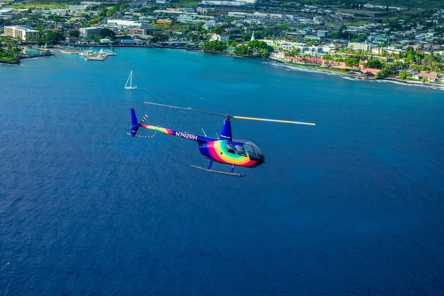 Kailua-Kona: Hualalai Volcano Doors On/Off Helicopter Tour - Kaloko Fish Ponds and the Kailua Bay opening view