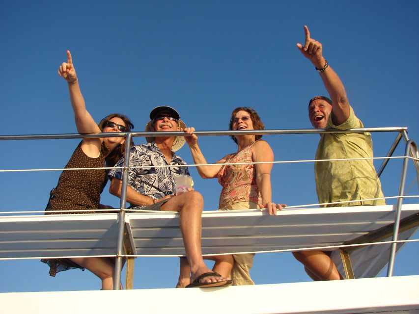 Kailua Kona: Humpback Whale Watching Adventure Cruise - Getting on the Kanoa II at Kailua Pier