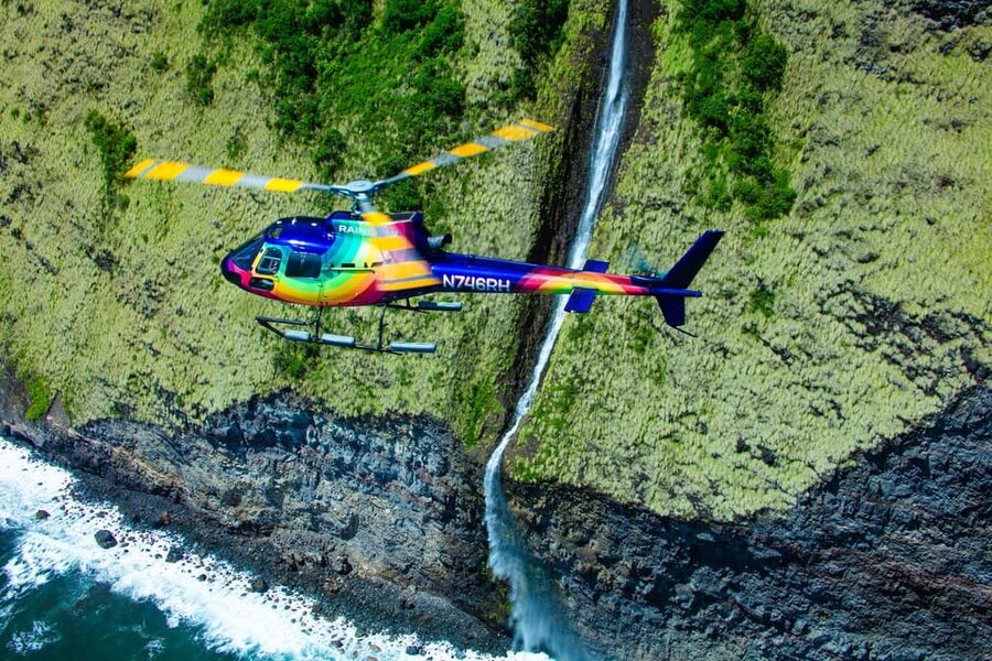 Kailua-Kona: Kohala, Volcanoes and Waterfall Helicopter Tour - Waipio Valley’s Black Sand Beach: Stark Contrast From Above