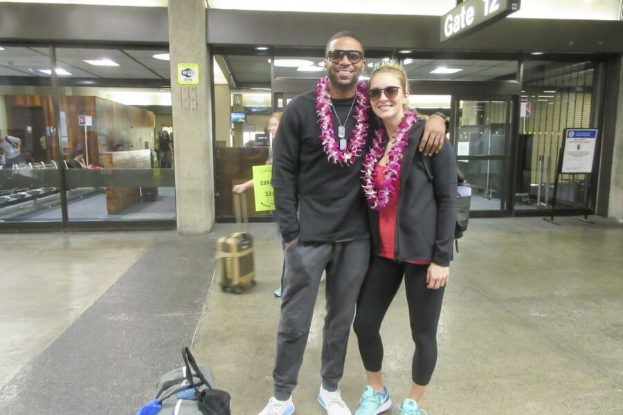 Kona Honeymoon Airport Lei Greeting - Key things that make this greeting work