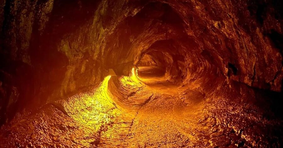 Kona: Kilauea Summit to Shore - Kaumana Caves lava tube: how molten rock leaves a system behind