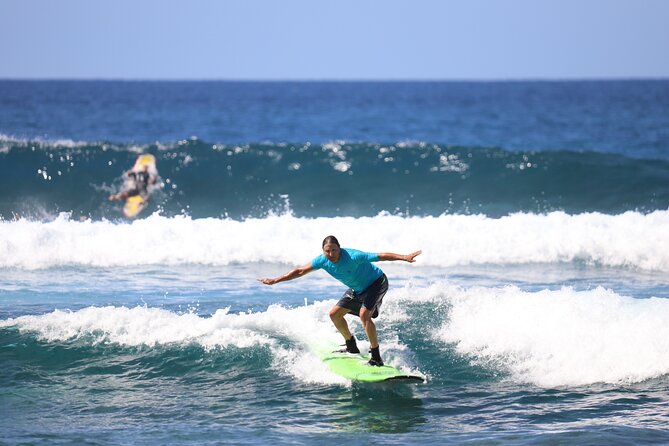 Kona Surf Lesson in Kahaluu - Kahaluu Beach Park: A Kona Surf Lesson With a Real Beach Vibe