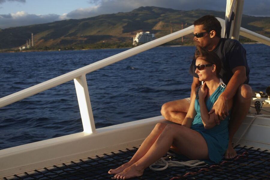 Kona Tradewind Catamaran Sail with Cocktails - The Crew Experience: Friendly Hosts, Real Help, and Local Storytelling