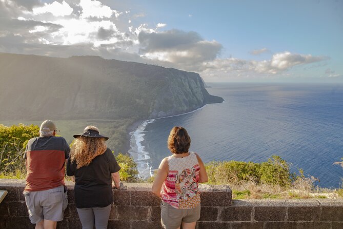 Private - All Inclusive Big Island Circle Tour - Punaluʻu Bake Shop and black sand: beach time with real guidance