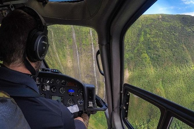 Private Big Island Experience: 3 of 4 Window Seats - Window Seats, Doors ON Flying, and the Photo Reality