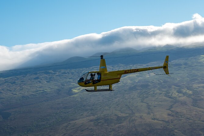 Private Big Island Experience: 3 of 4 Window Seats - Kohala Summit to the Coast Finish: Beaches, Reefs, Heiau, and Resort Lines