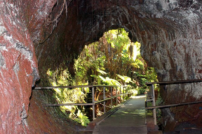 Private Tour: Experience Active Kilauea Volcano & Hilo Rainbow Falls - Hawaii Volcanoes National Park and Halema‘uma‘u crater: the main event