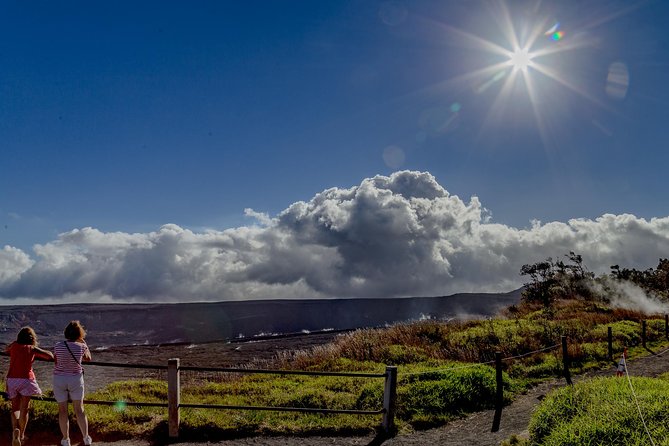 Small Group Big Island Twilight Volcano and Stargazing Tour - Thurston Lava Tube walk: the inside look at old magma paths