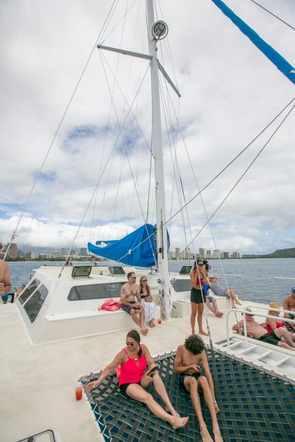 Waikoloa Deluxe Catamaran Whale Watch - Comfort and drinks: morning light bites vs afternoon premium bar