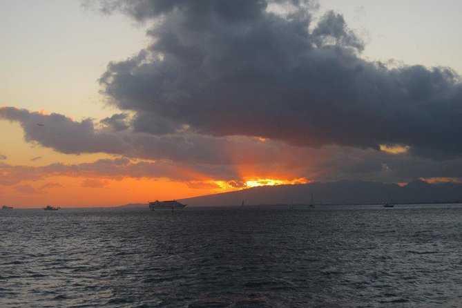 Waikoloa Signature Catamaran Sunset Sail - Cruising the Kohala–Kona coast: lava fields and sea turtle odds