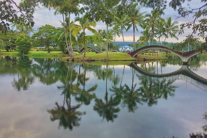 Wailoa River to King Kamehameha Statue Kayak Adventure - The paddle up the Wailoa River and the Japanese bridge moment